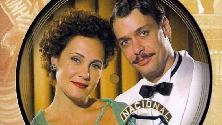 Постер бразильского сериала «Далва и Эривелту»