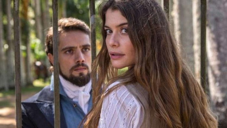 Постер бразильского сериала «Вне времени»