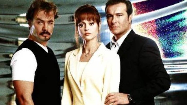 Постер мексиканского сериала «Злоумышленница»